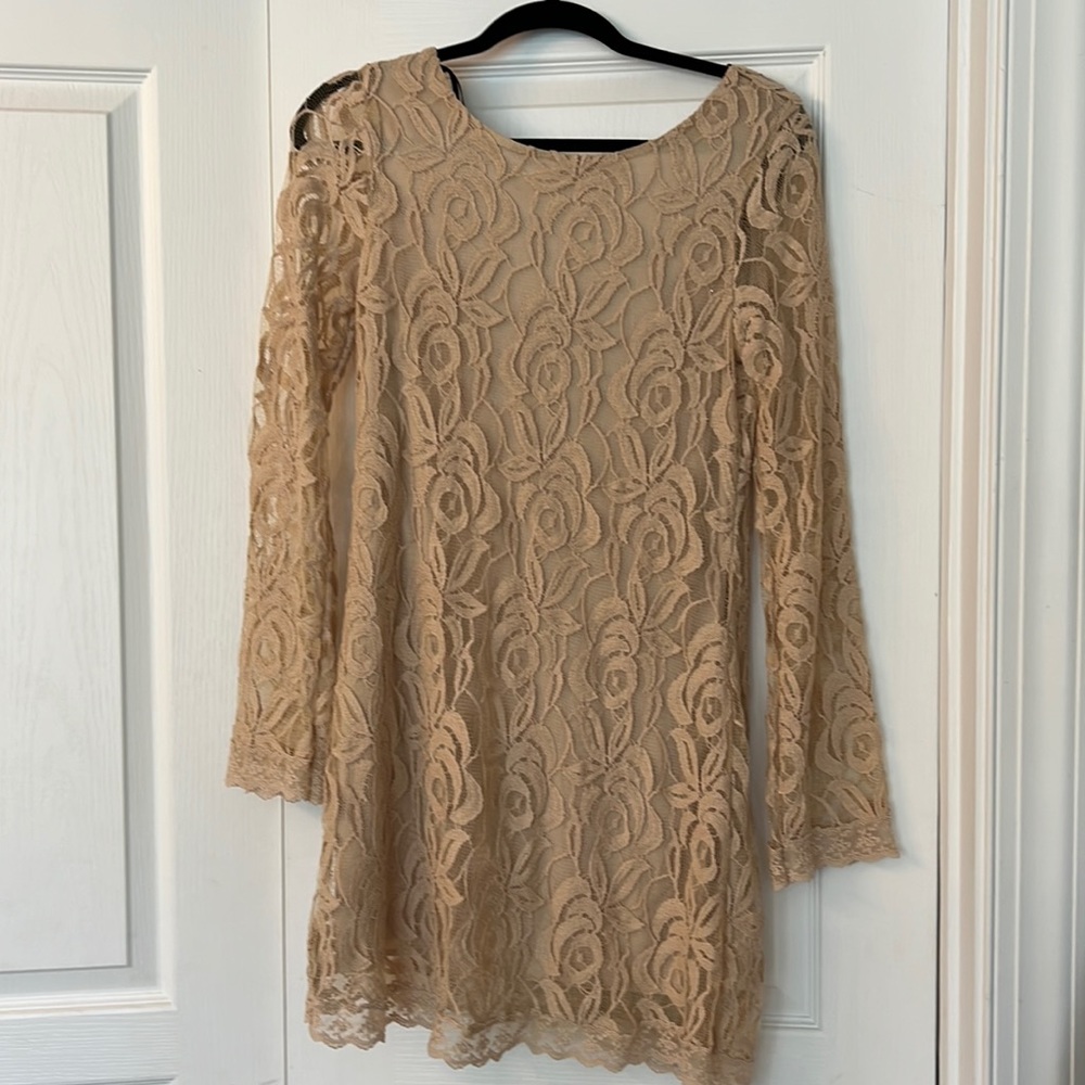 Lace lined stretchy shift dress
